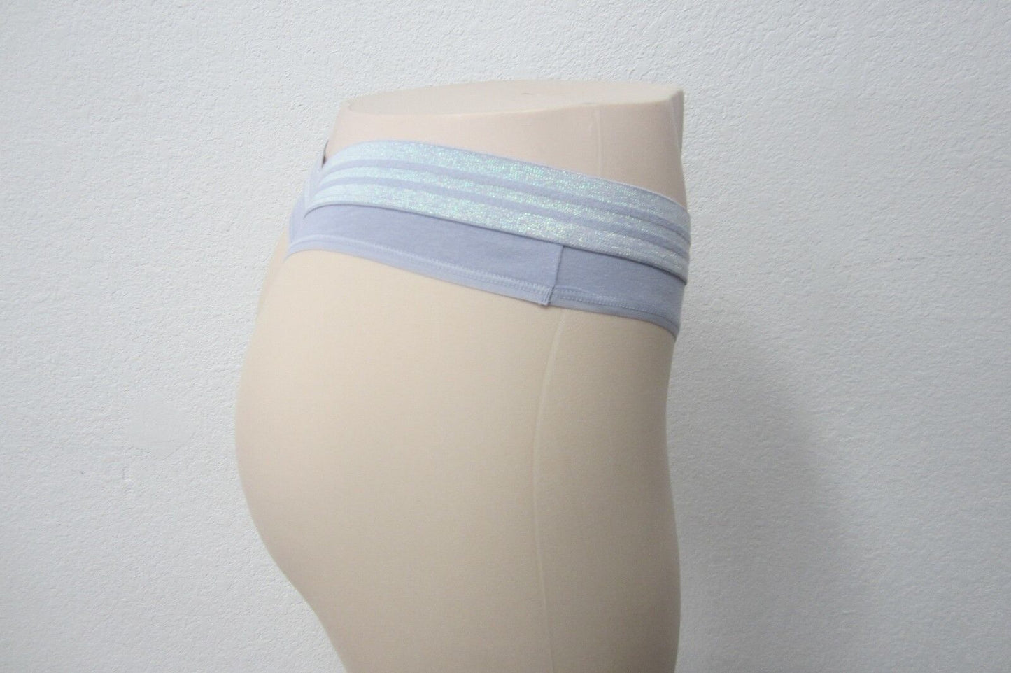*NWT* VICTORIA'S  SECRET VERY SEXY STRING THONG PANTIES