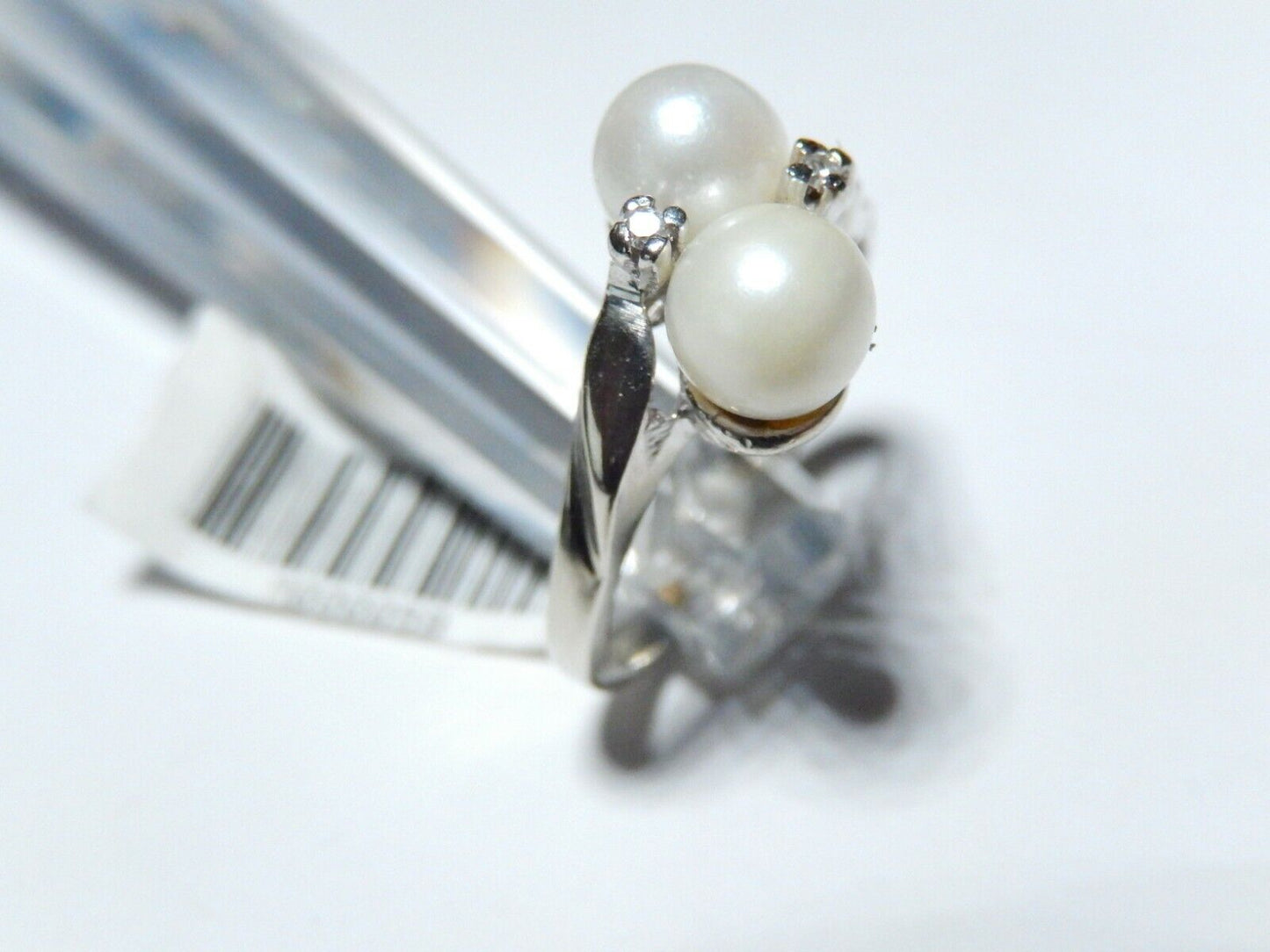 *VINTAGE*  14K White Gold Two 6.5mm Real Pearl and Two Diamond Ring Size 6.5
