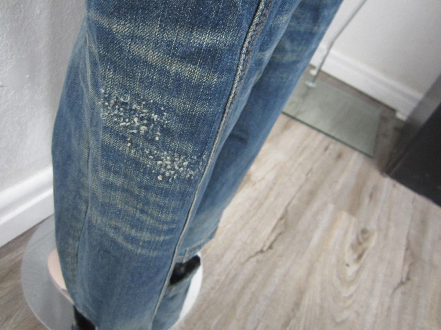 VERY NICE Eight732 Distressed Gold Stitch Embroidered Men's Jeans Size W34 x L33