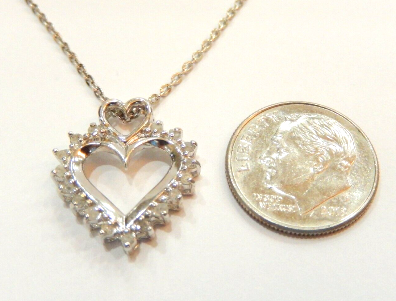 *NWT* - 10K WHITE GOLD NATURAL DIAMOND  OPEN HEART PENDANT NECKLACE  w/18" Chain