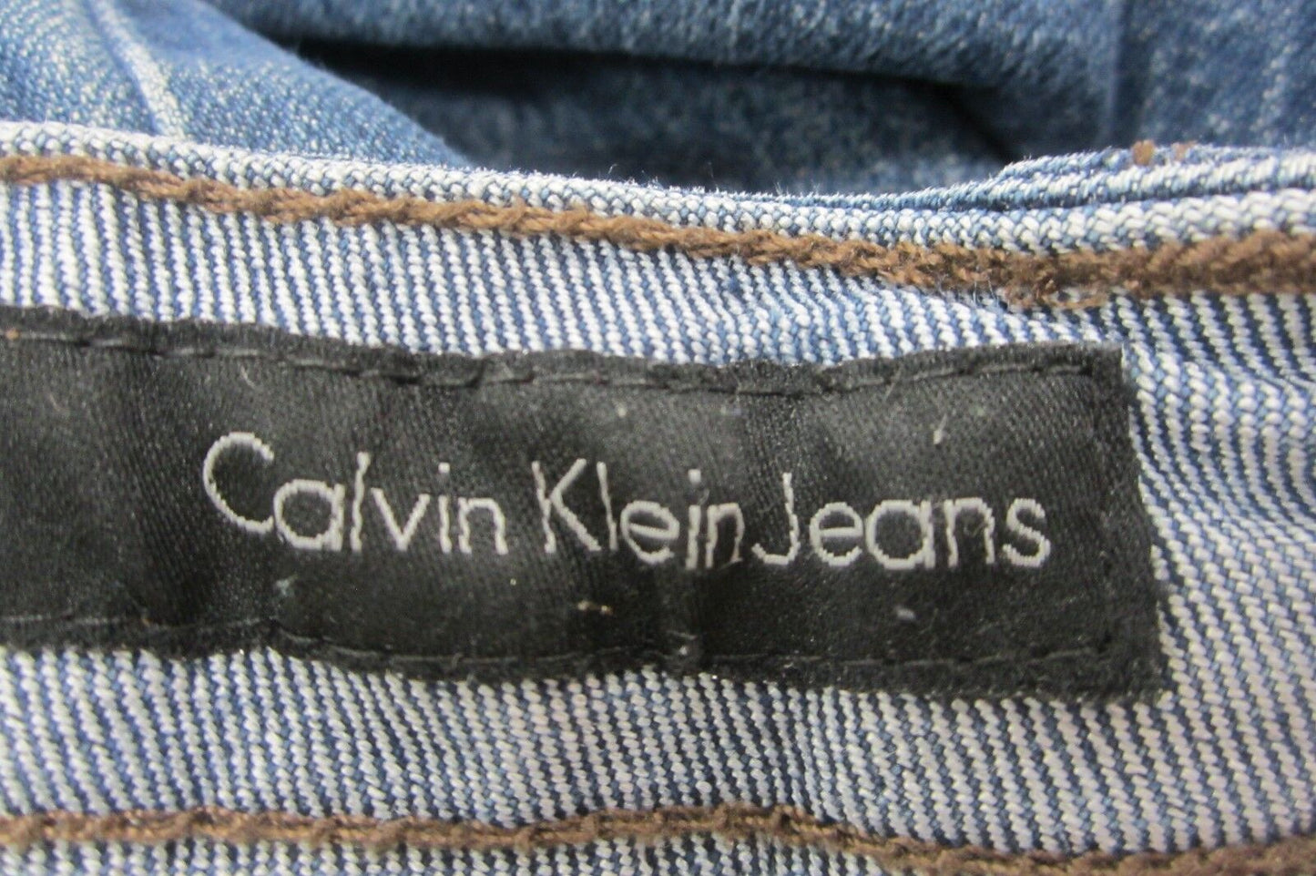 *VERY NICE*  Calvin Klein Med Dark Wash Denim Boot Cut Jeans Sz 10/30  x  30.5"L