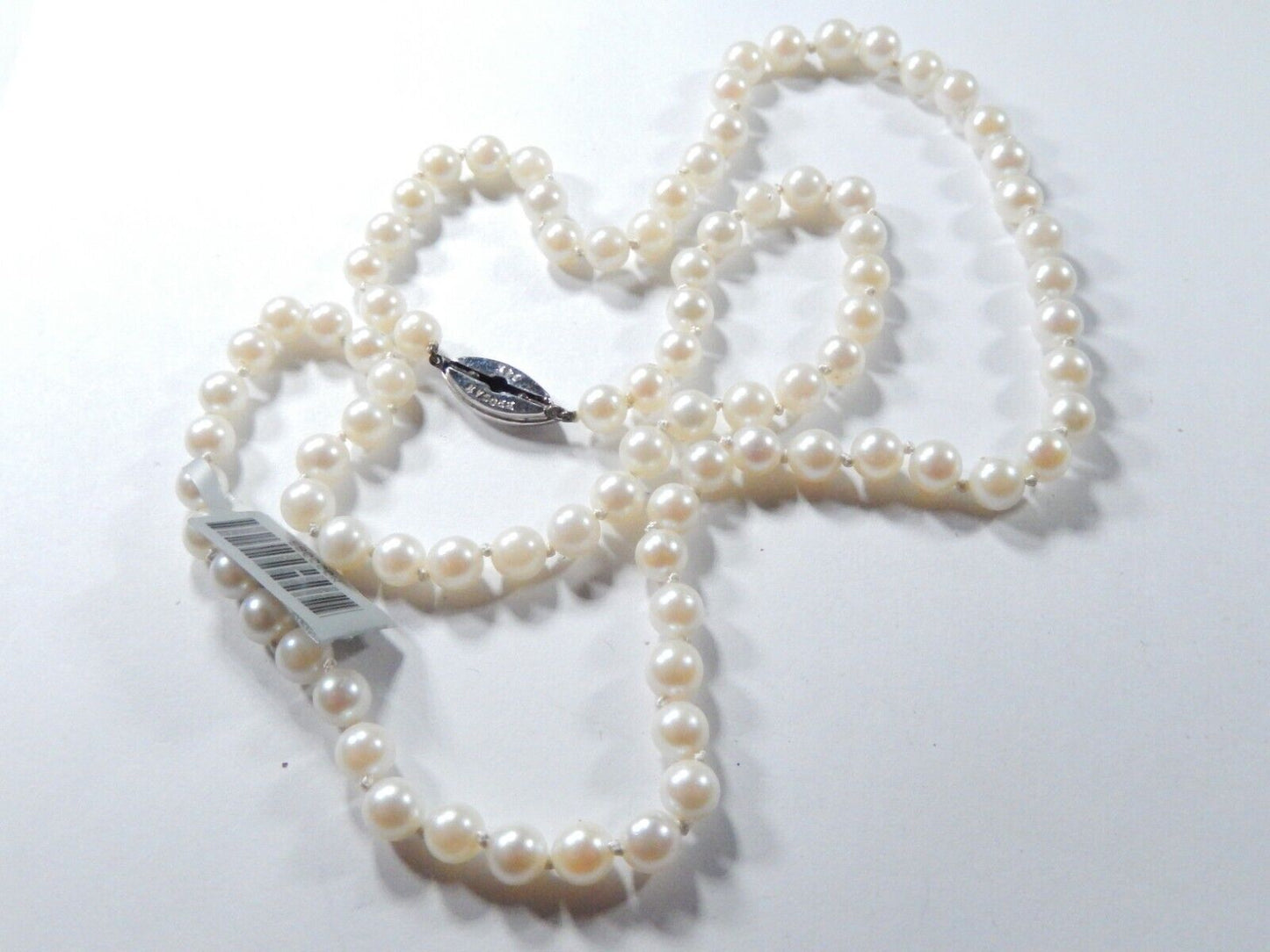 *RARE VINTAGE* - 14K Brogan Clasp 6.0mm Akoya Pearl Necklace 22"