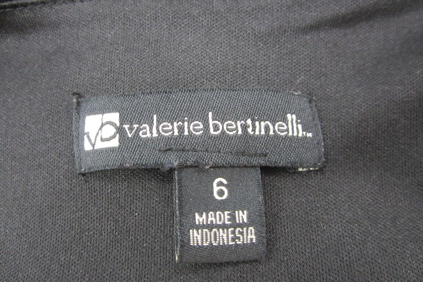 VERY NICE Ladies Valerie Bertinelli Beautiful Black Designer Dress Size 6