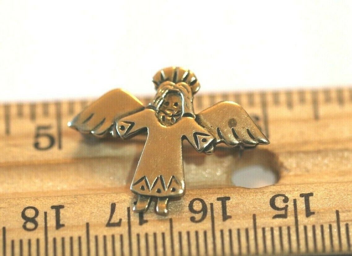 *RETIRED*   Jeep Collins Brass Angel Religious Pin Brooch 1" x 3/4"