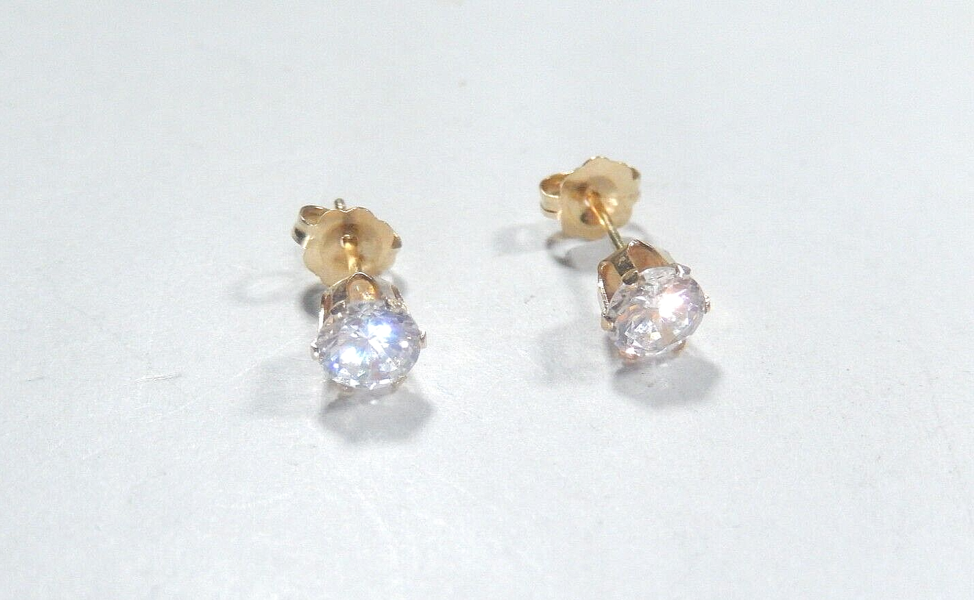 Solid 14k Yellow Gold 1 CT CZ Stud Earrings