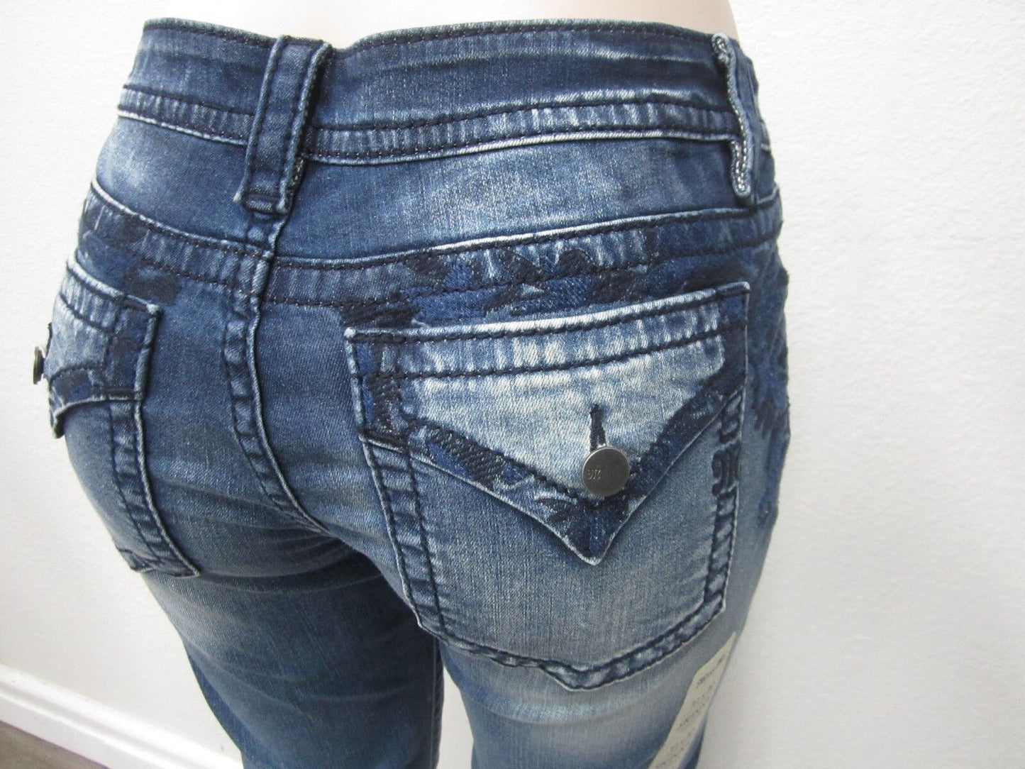 NWT Miss Me Blossom Faux Flap Pocket Signature Skinny Jeans JP7768S Size 28 X 30