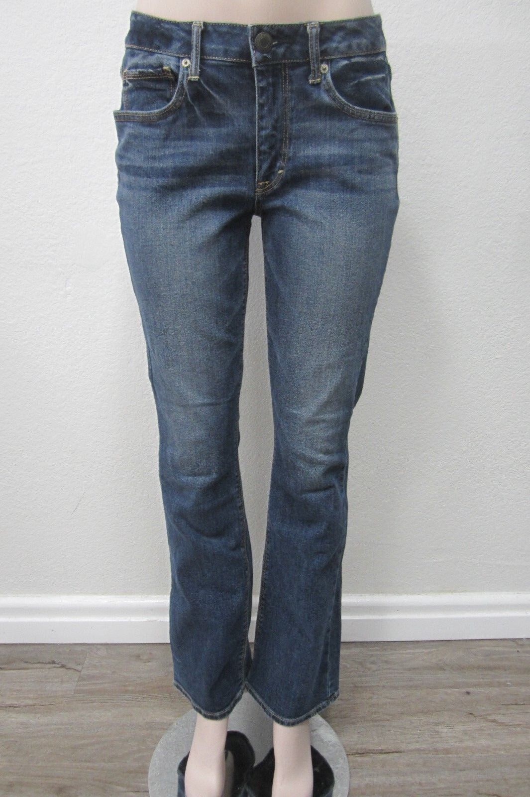 *MINT* Women's American Eagle Vintage Boot Jeans Medium Wash Size 6 x 30.5"L