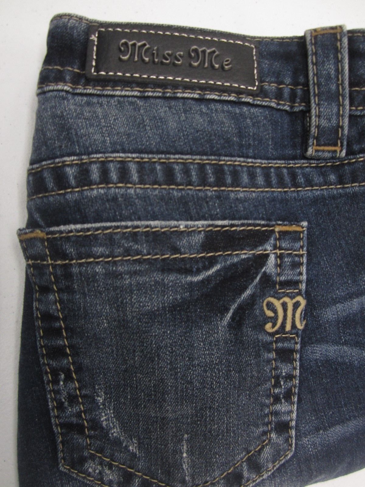 NWOT Miss Me Women's Jeans Med Blue Solid Skinny Mid-Rise Button Up Size 26 x 30