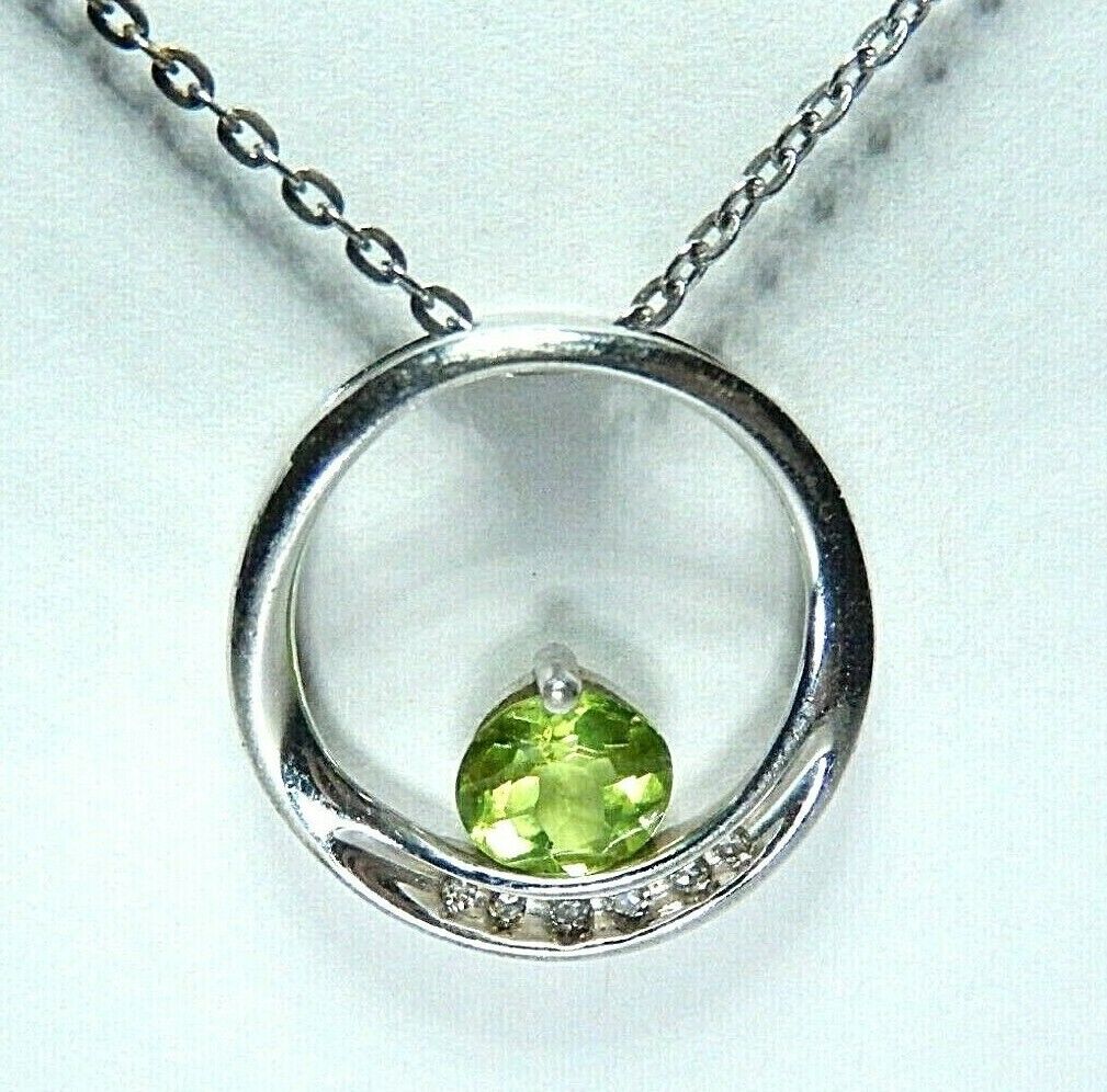 *NWT*  10K White Gold .75CT Peridot and Six Diamond Pendant w/ 18" Chain