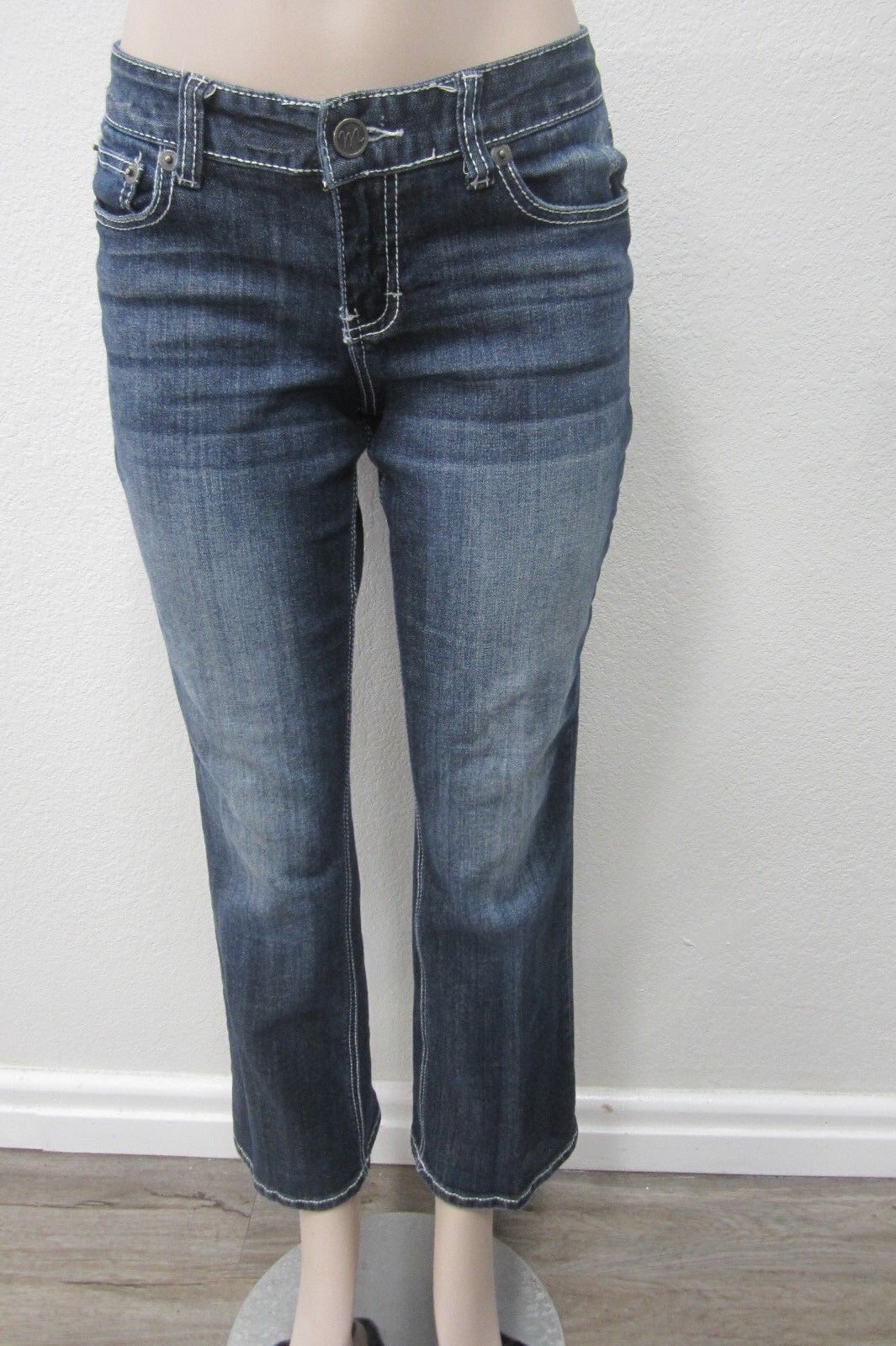 MAURICES Dark Denim Jeans w/ Fade and Embroidered Pockets Bootcut Size 5/6 L29