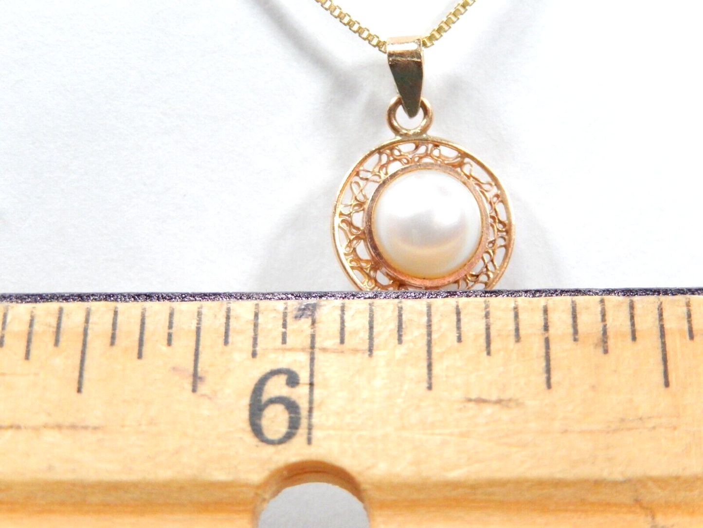 *VINTAGE*  Victorian   6.5mm Pearl 14k Yellow Gold Filigree Pendant w/18"chain