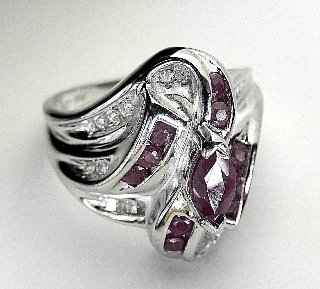 GORGEOUS 10K WHITE GOLD RING WITH 1.00 CTW NATURAL RUBY AND DIAMONDS Sz 6.5