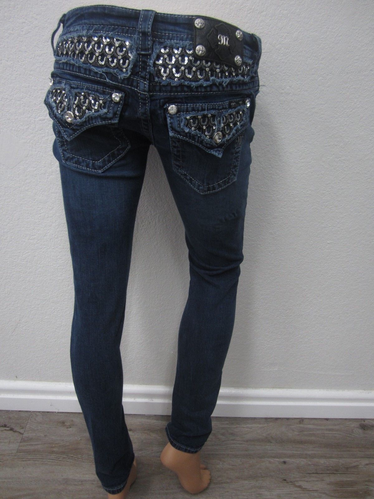 MINT Miss Me Horseshoe Flap Pocket Signature Rise Skinny Dark Wash Jeans Sz26x30