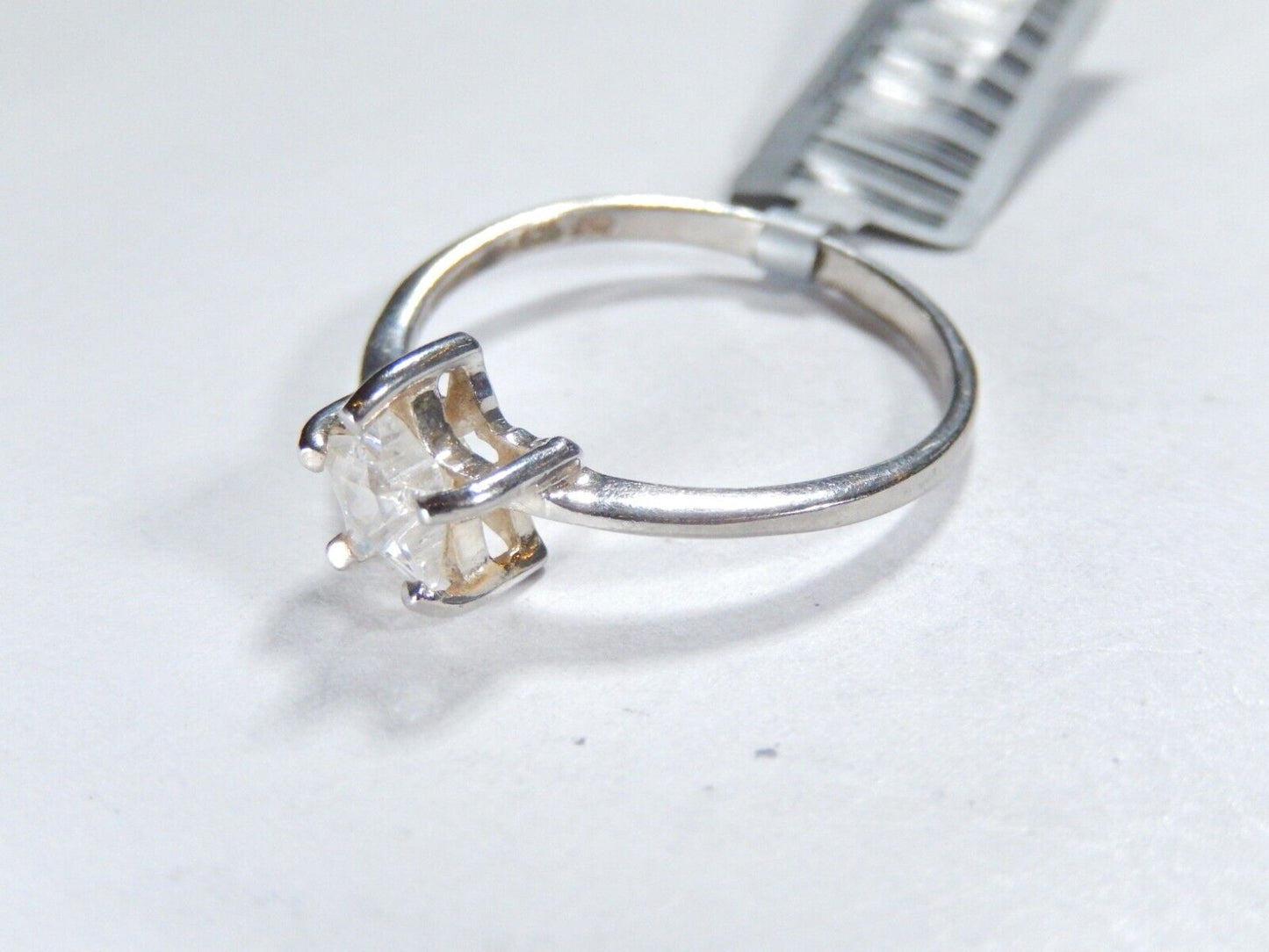 *VINTAGE*  925 Sterling Silver Clear Star Cut CZ Solitaire Ring Band Size 9