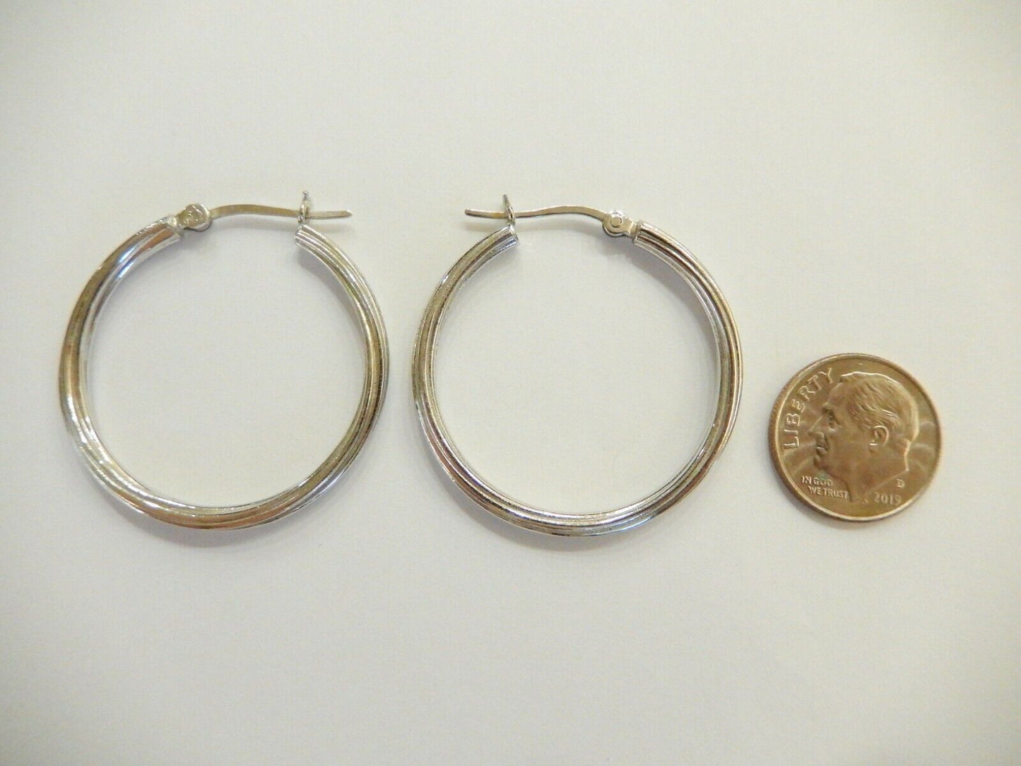 *VINTAGE*  925 Sterling Silver Classic Round 1 3/8" Diam Hoop Earrings