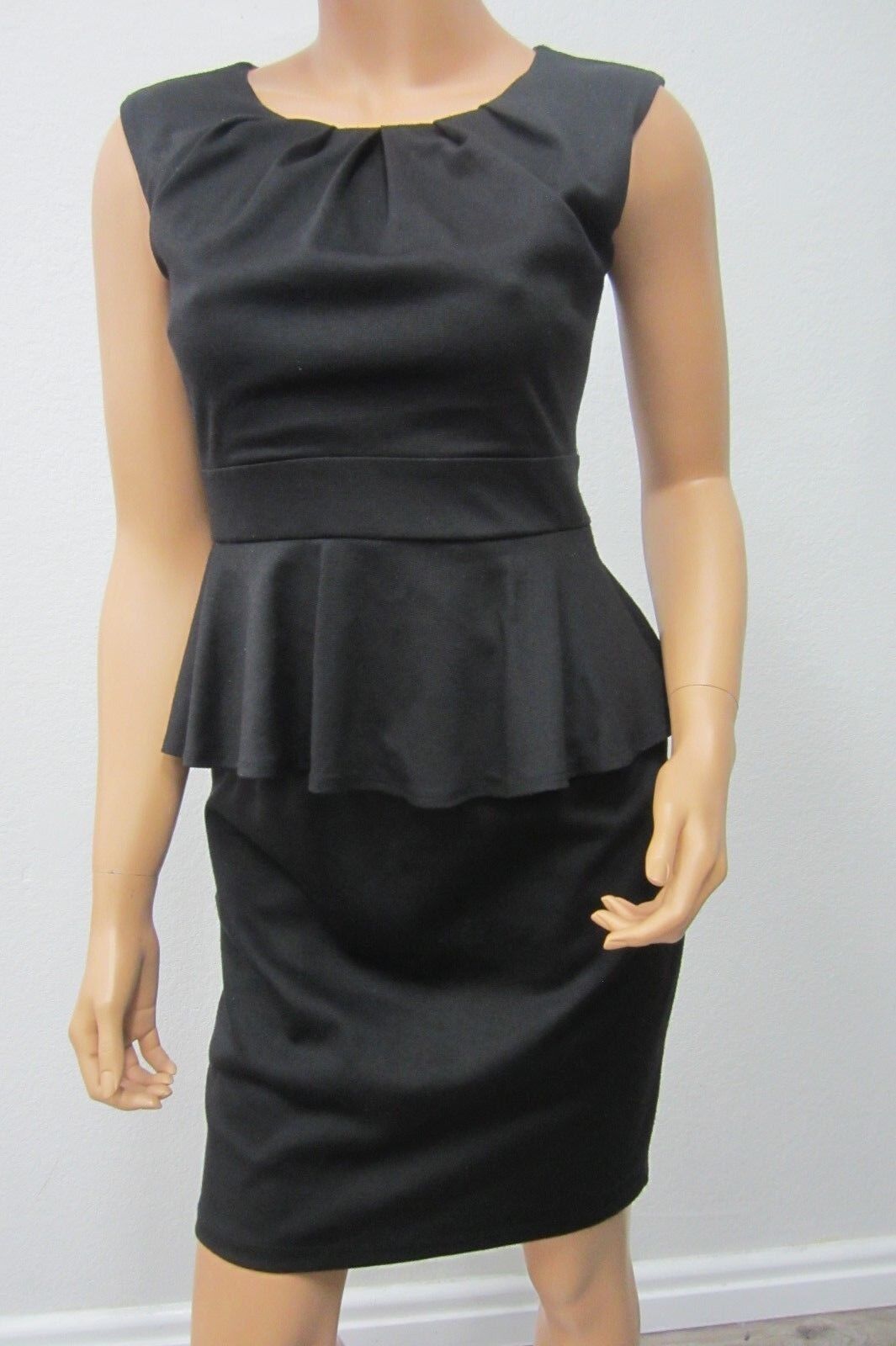 VERY NICE Ladies Valerie Bertinelli Beautiful Black Designer Dress Size 6