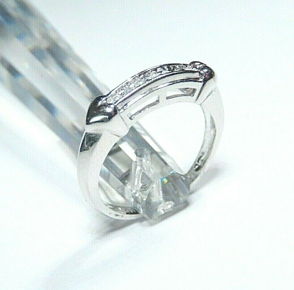 *NWT* 10k White Gold Round Natural Seven Diamond Wedding Band Ring Size 7