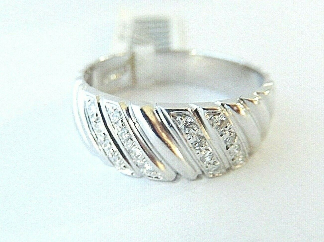18K MENS/LADIES WHITE GOLD 8 MM WEDDING BAND REAL DIAMOND RING 1/5 CT Sz 9.75