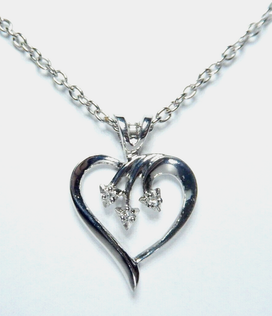 *NWT*  14K White Gold Diamond Heart Pendant W/ 18" Chain