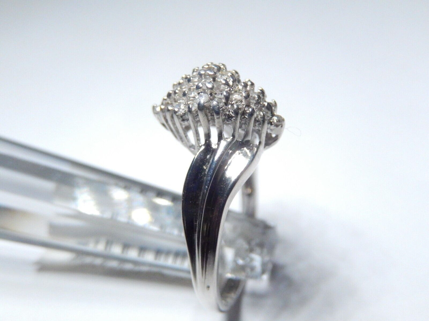 *VINTAGE* 10k White Gold .33CT Diamond Cluster Cocktail Ring Size 7.5