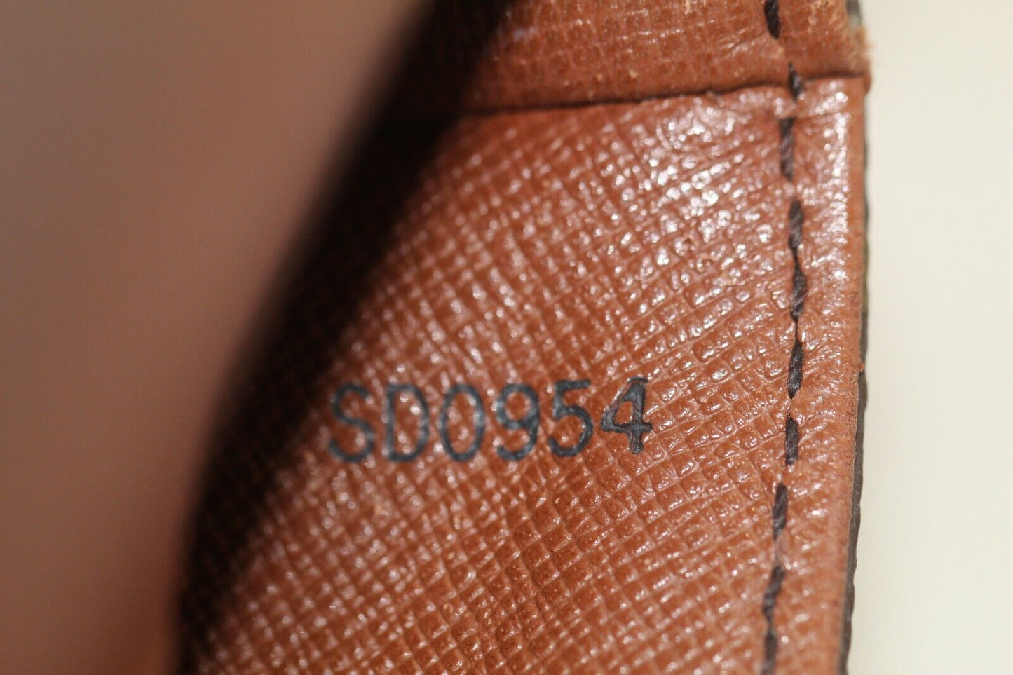 *VINTAGE*  Louis Vuitton 1995 Chantilly PM Brown Monogram Shoulder Bag SD0954