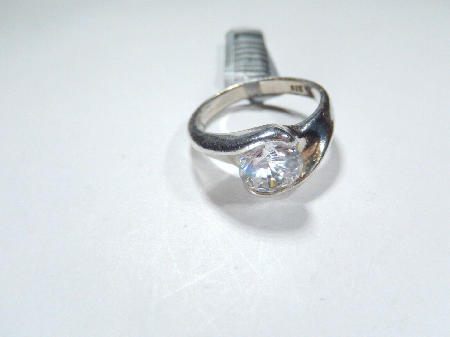 *VINTAGE*  Sterling Silver 1.50 CT CZ Solitaire Swirl Top Band Ring Size 8