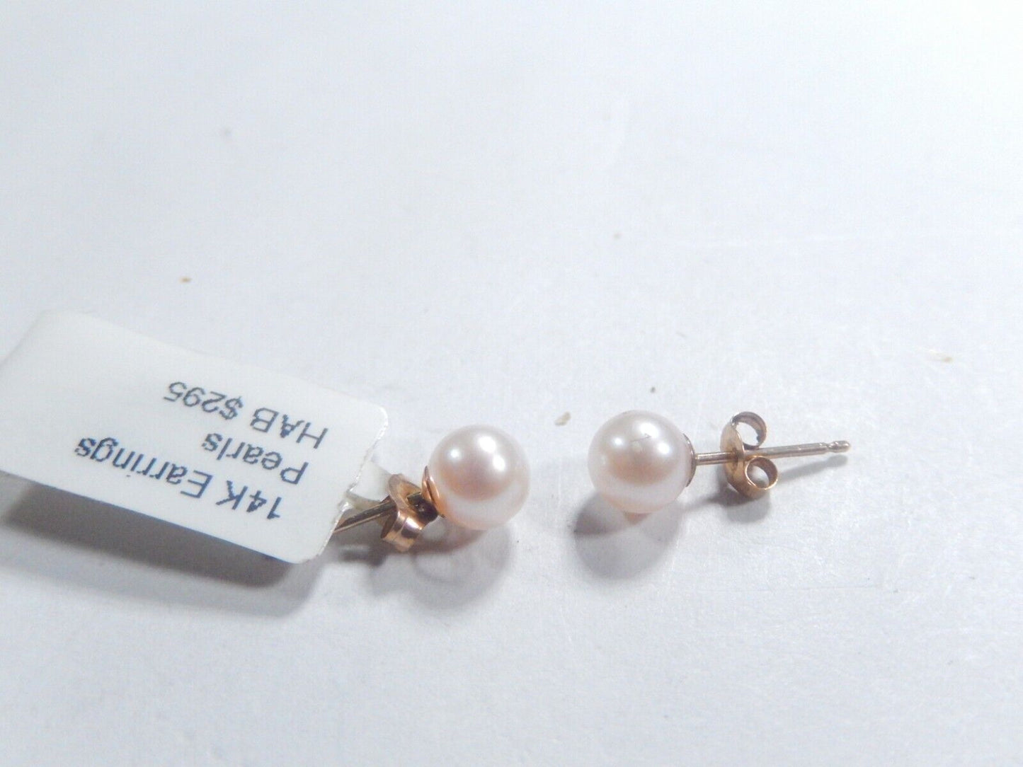 14K Yellow Gold 5.5mm Akoya Round Pearl Ear Stud Earrings