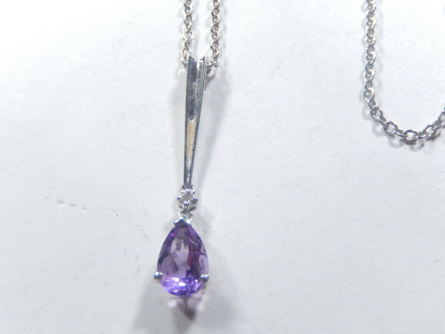 *VINTAGE*  10k White Gold 1.00CT Pear Amethyst & Diamond Pendant with 18" Chain