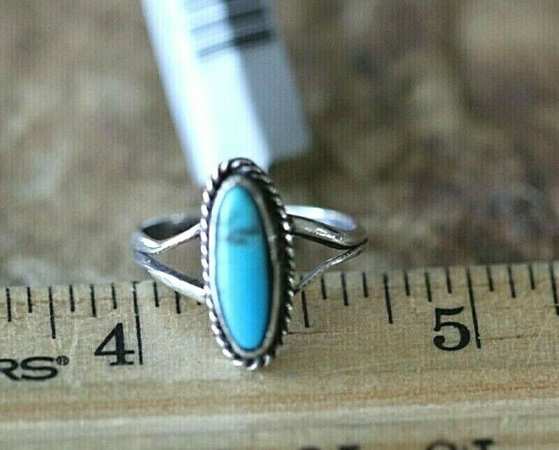 *VINTAGE*  Navajo Native American Sterling Silver Turquoise Ring Size 5.25