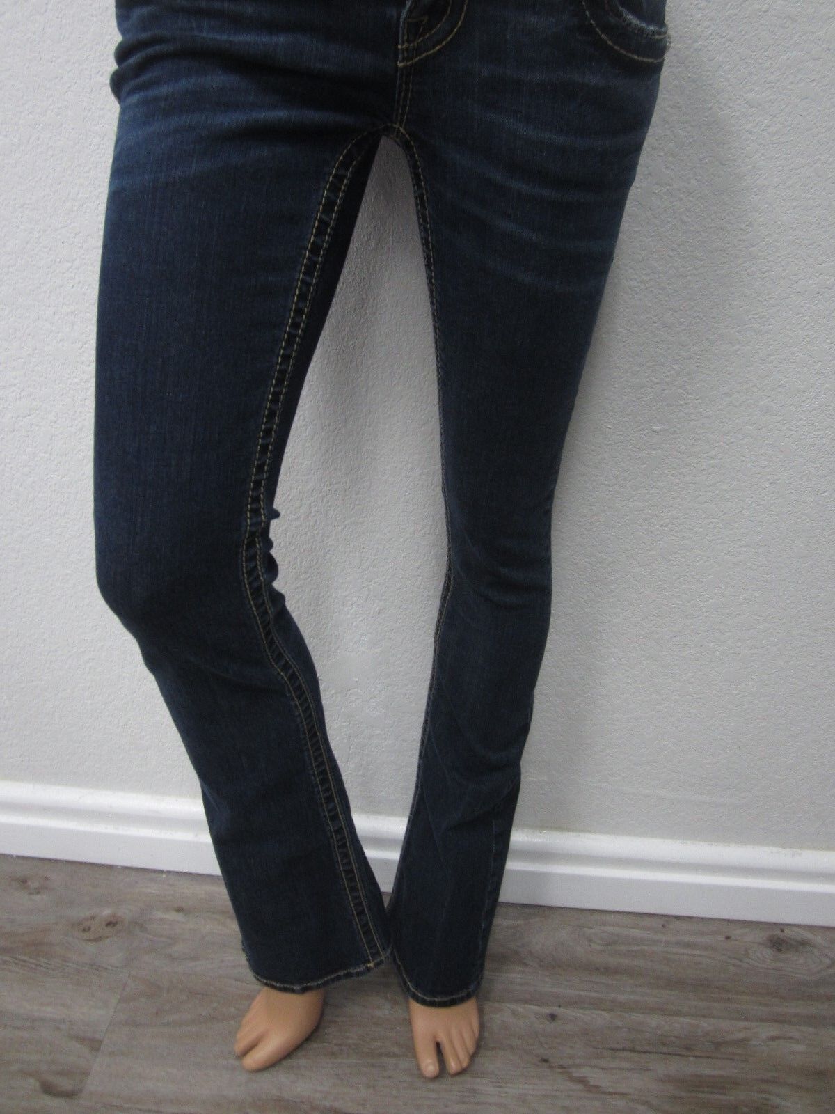 NWOT MISS ME SUPER CUTE DARK BLUE DENIM  SIGNATURE BOOT JEANS SIZE 25 x 33