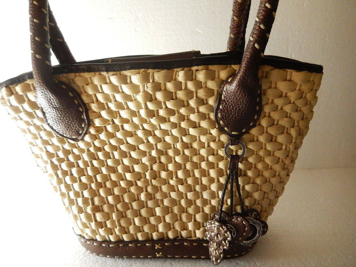 *MINT* Brighton Collectibles Big Straw Handbag with Detailed Leather Accents