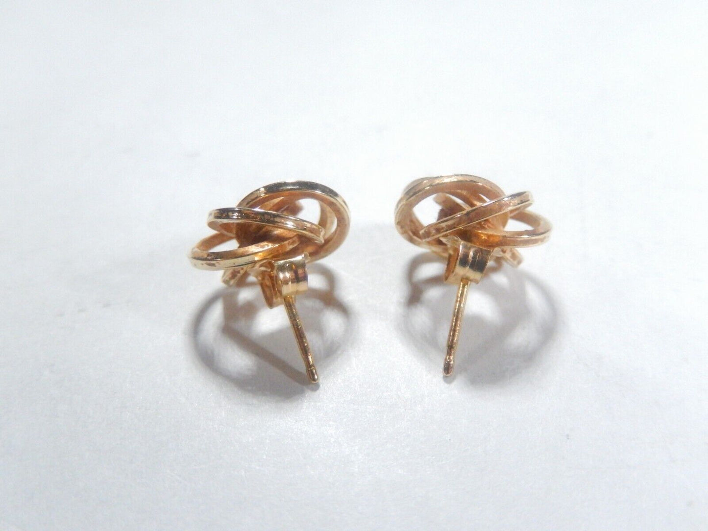 *VINTAGE*  14K Yellow Gold Polished Swirl Circle Earrings 1/2"