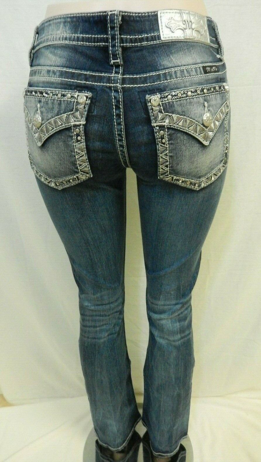 *NWT* Miss Me L3222B Mid-Rise Chloe Boot Cut Jeans Medium Blue Size 26 x 34"