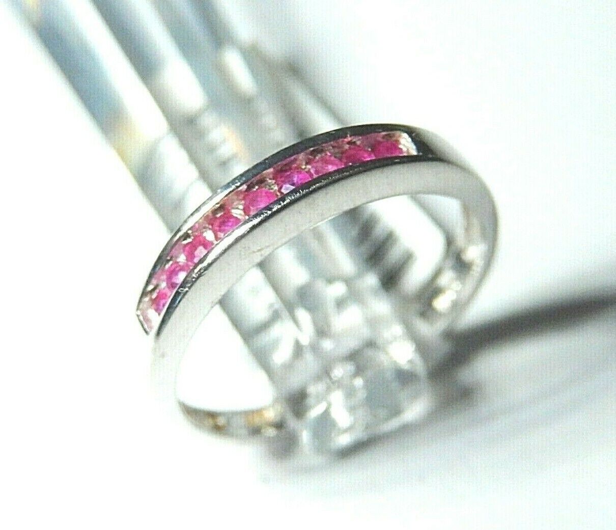 *VINTAGE*  10k White Gold  Channel Set Natural Ruby 3mm Band Ring Size 7.25