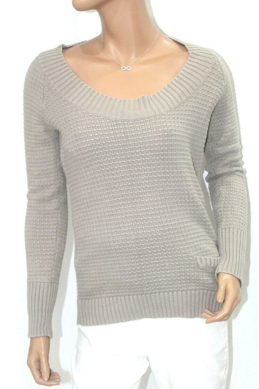 Old Navy Women’s Long Sleeve Pull Over Sweater Beige Crew Neck Size Medium