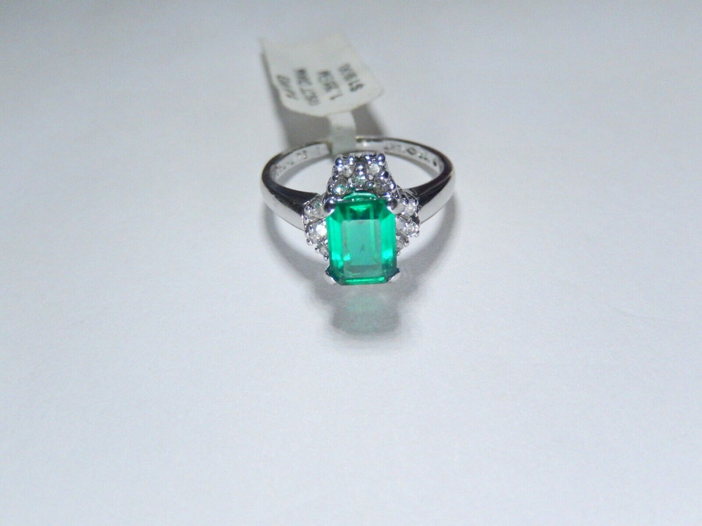 *VINTAGE*  14kt White Gold Lab Created Emerald & Diamond Halo Ring Sz 5