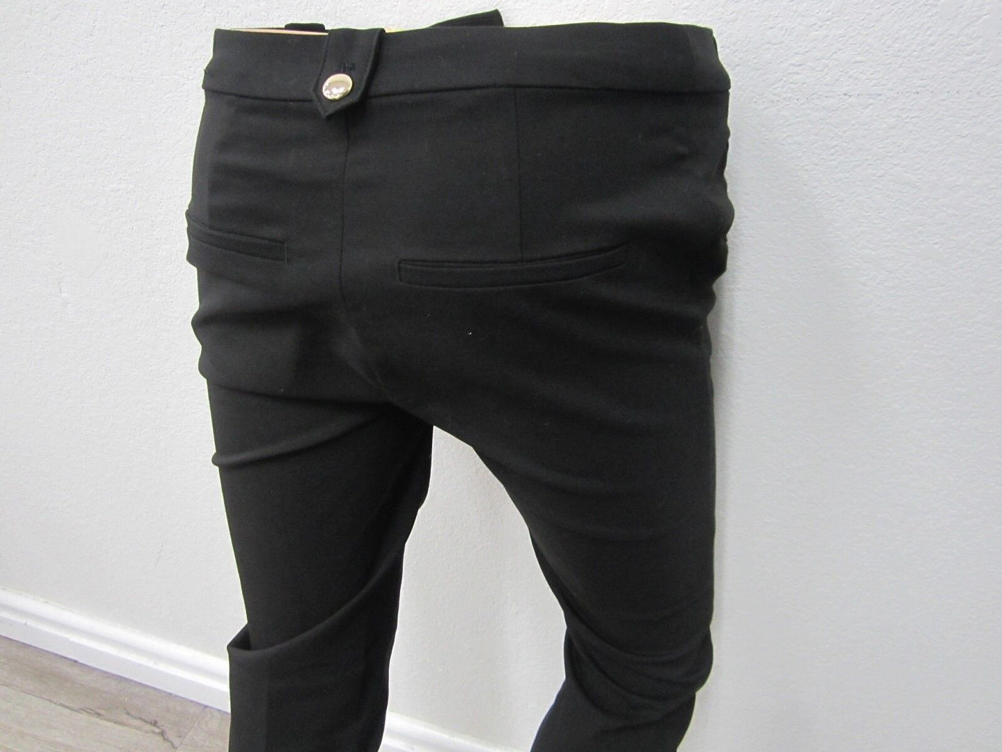 NWOT H&M Black  Pants Slim Cotton Blend Size 2  x  29Length