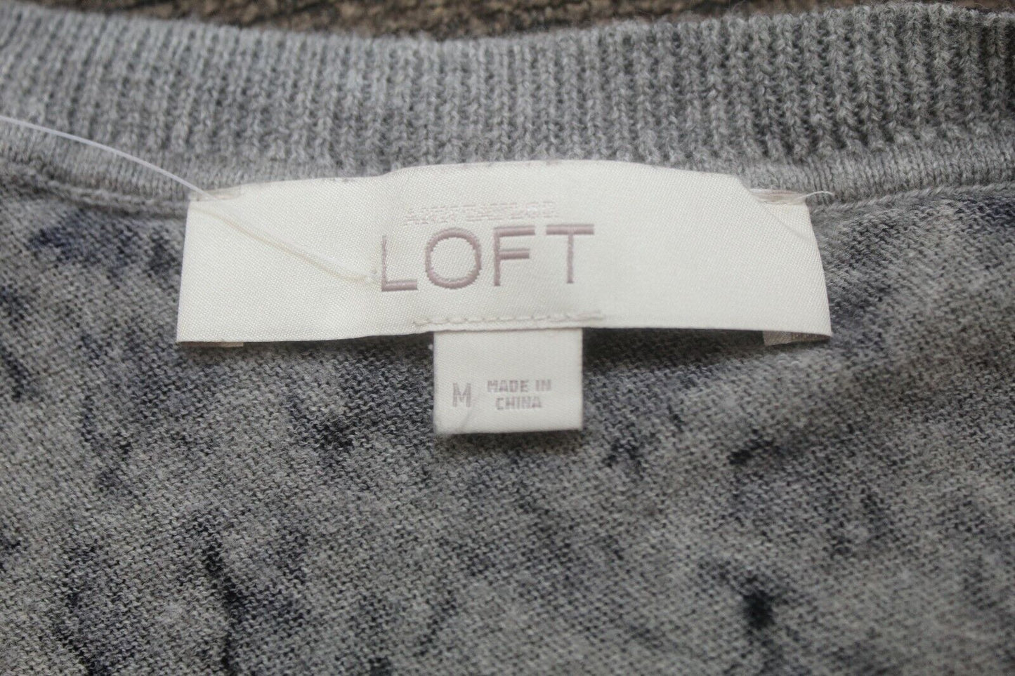 *NWOT* Womens Gray Ann Taylor Loft 1/4 Button Pullover Thin Sweater Size Med