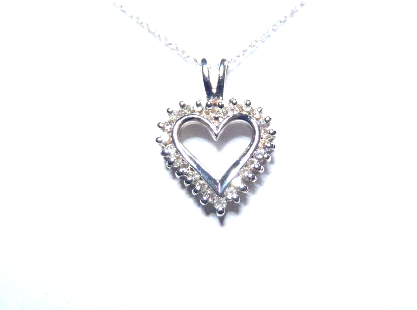 *VINTAGE*  14K White Gold .25 CT Diamond  Open Heart  Pendant w/ 14K WG 18" Chn