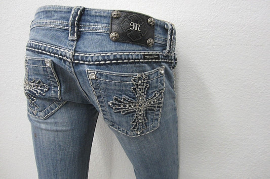 *NICE* MISS ME~Boot Cut Denim Embellished Cross CUTE Blue JEANS Size W26 x L31