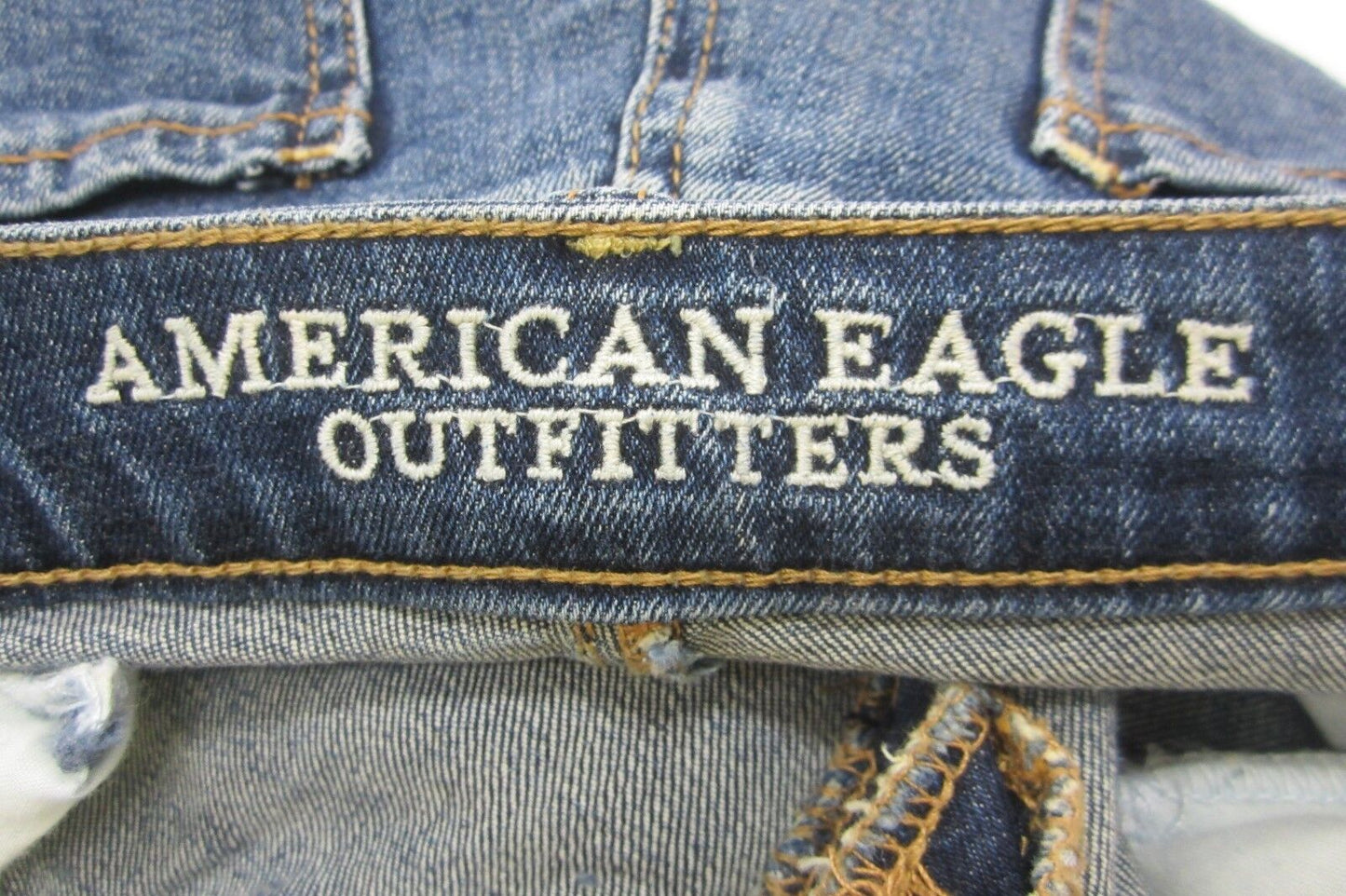*MINT* Women's American Eagle Vintage Boot Jeans Medium Wash Size 6 x 30.5"L
