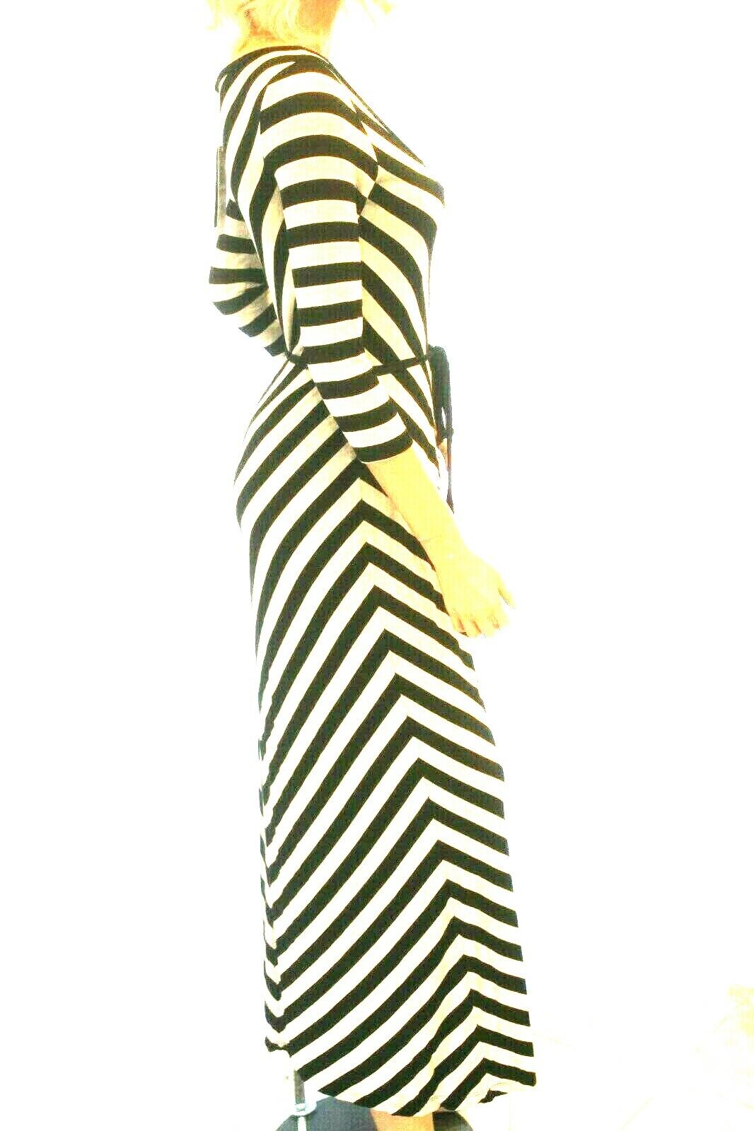 *NWT*  $168. CALVIN KLEIN Women’s Black And Grey Striped Maxi Dress Size 2