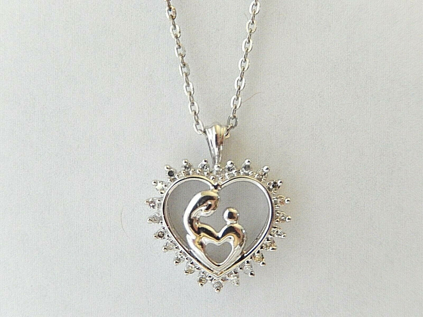 10K White Gold 1/4CT Natural  Diamond Mother Child Heart Pendant Necklace 18"