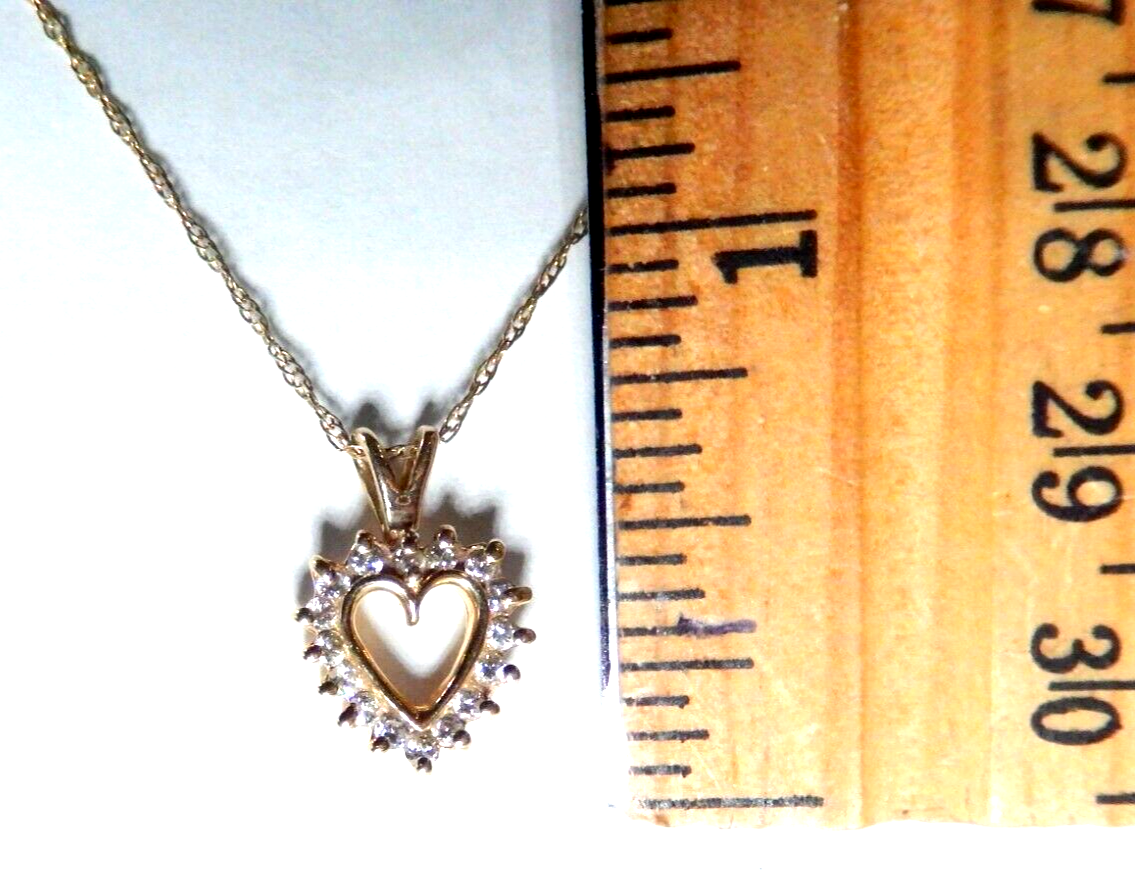 *VINTAGE*  14k Yellow Gold .33ct VS Diamond  Heart Pendant w/18" Chain