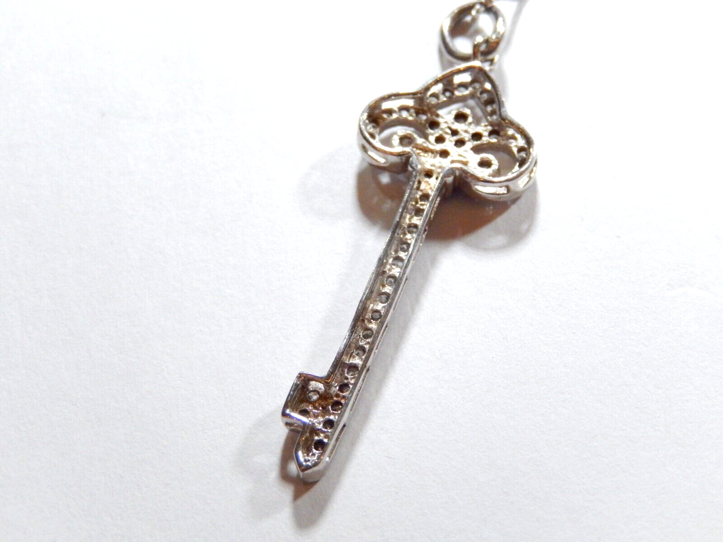 *VINTAGE*  STERLING SILVER SPARKLING CZ SWIRL KEY TO MY HEART PENDANT w/18"chain