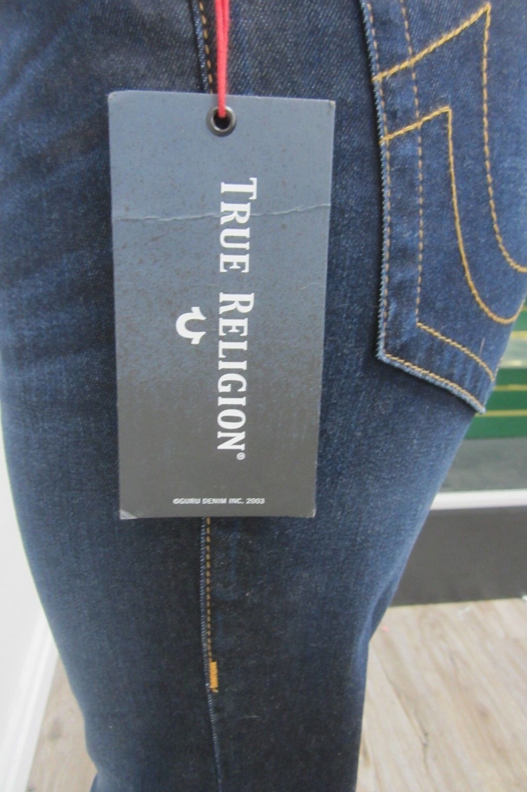 NWT True Religion Jeans Brand New Geno Relaxed Slim Denim Jeans  Size W30 x L32