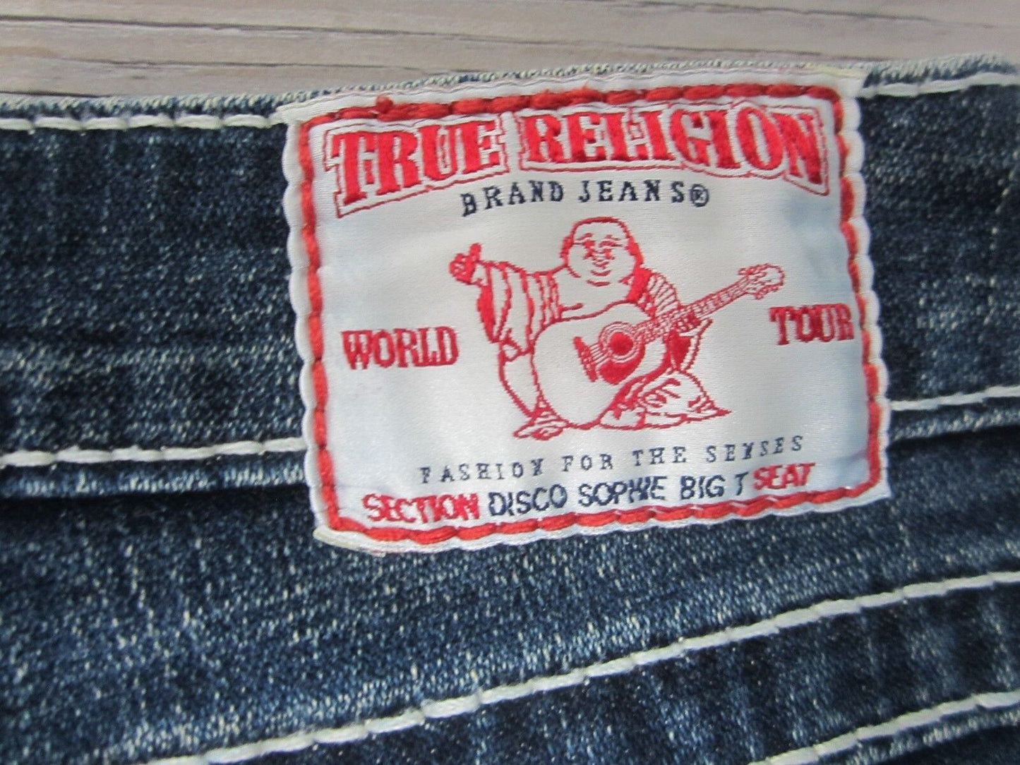 AUTHENTIC NWOT TRUE RELIGION WOMEN'S Capri JEANS Disco Sophie Big T SWAROVSKI