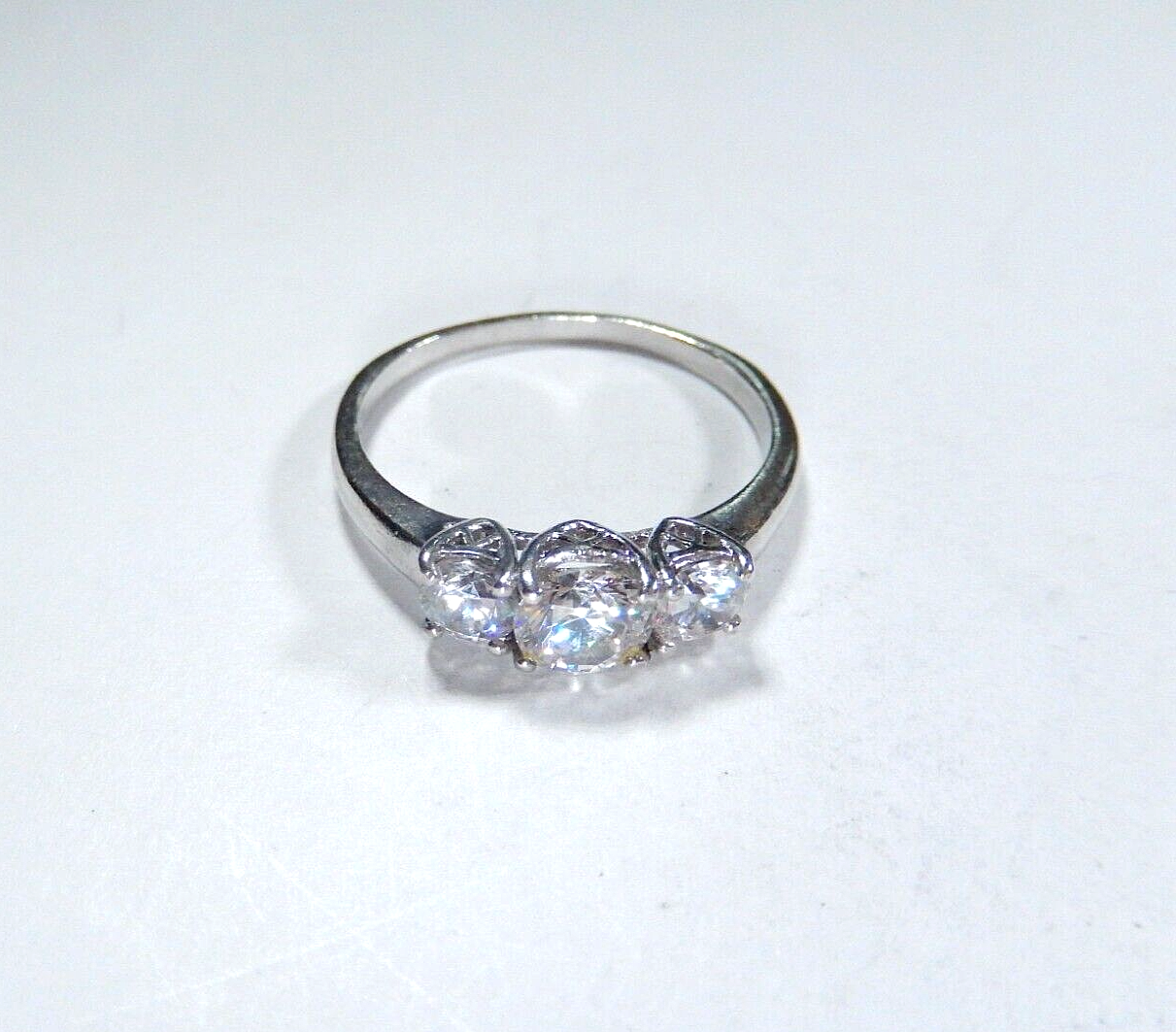 *VINTAGE*  1.5CT Round Cut Cubic Zirconia Three Stone  Ring 925 Silver Size 10
