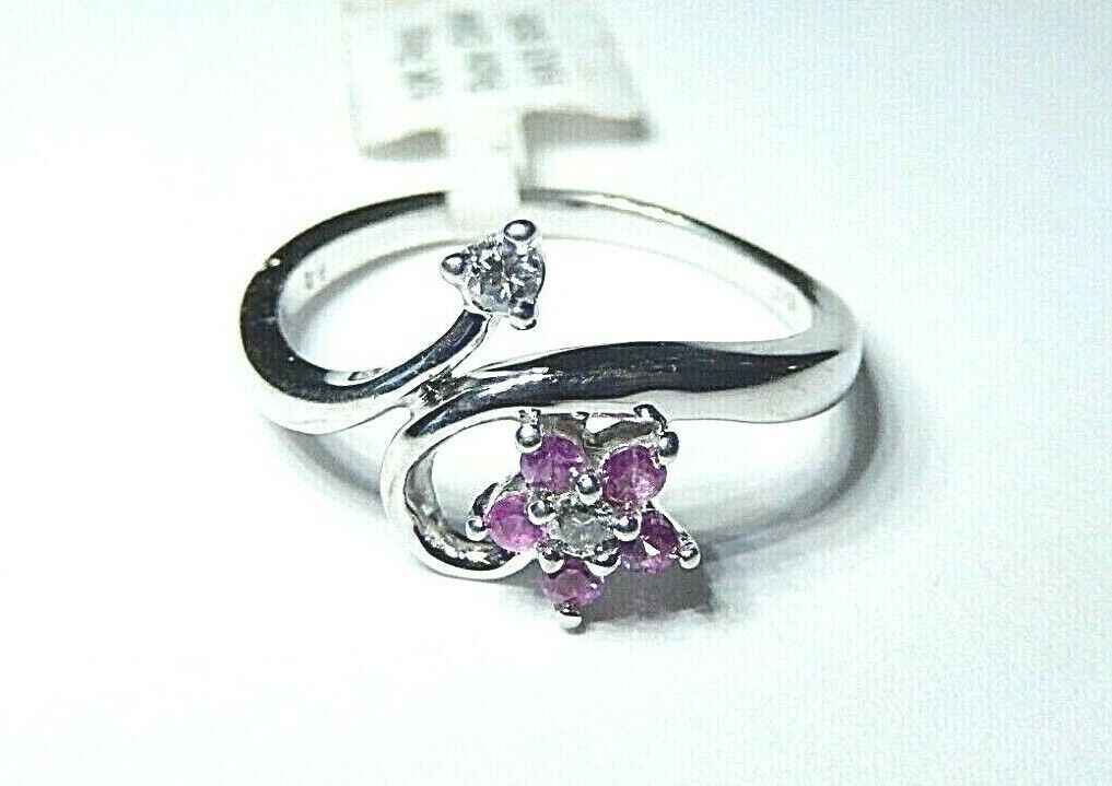 *NWT* 10k White Gold Ruby And Diamond Star Ring Size 7.25