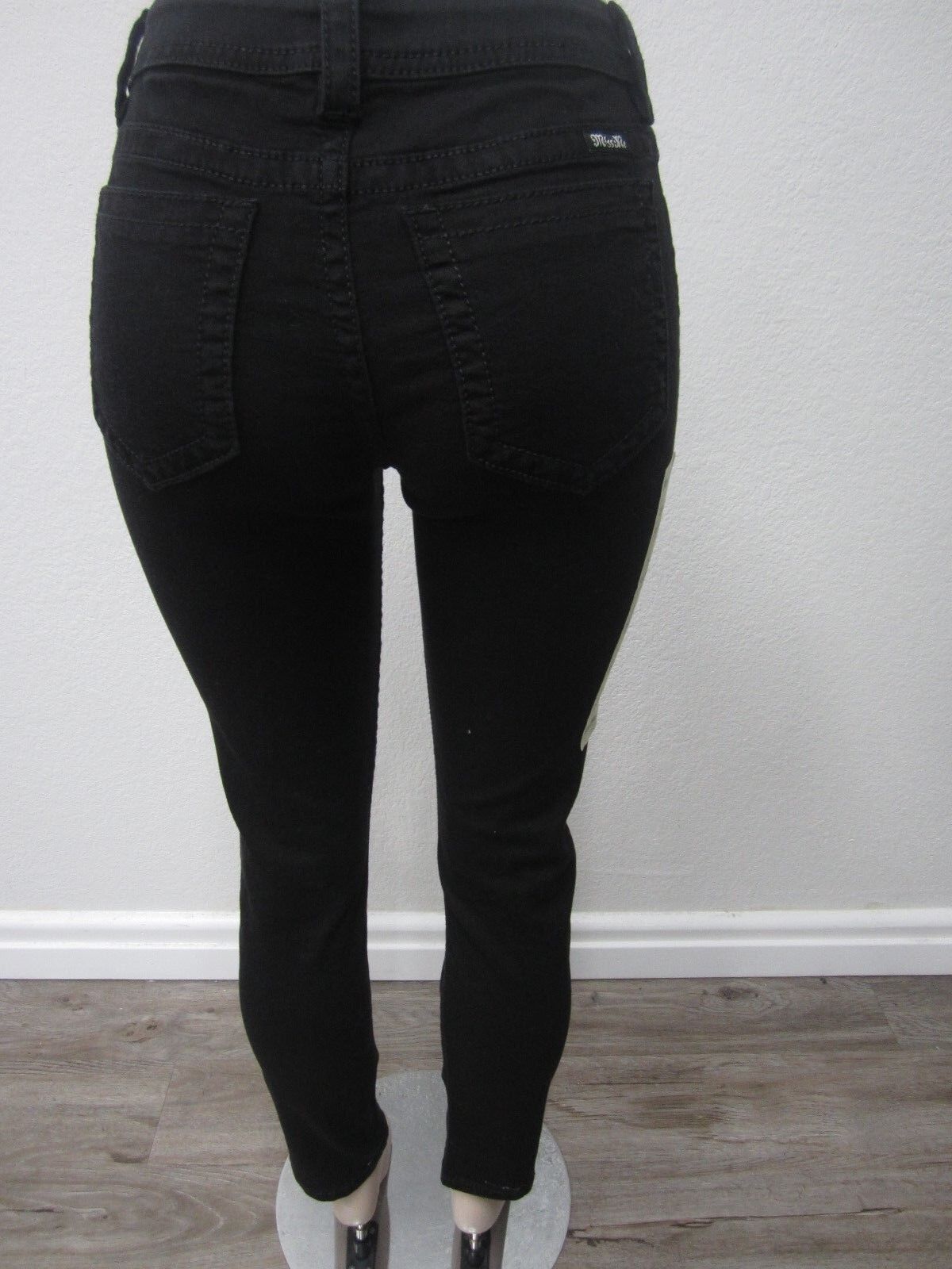 NWT Miss Me Destroyed Signature Skinny Black Jeans JY5151S332  Size 25 x 30